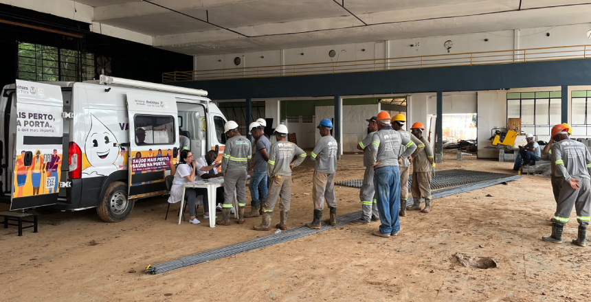 Portal de Not&iacute;cias PJF | Prefeitura vacina trabalhadores das obras de drenagem e esgotamento sanit�rio em Juiz de Fora - EMCASA | 16/10/2026