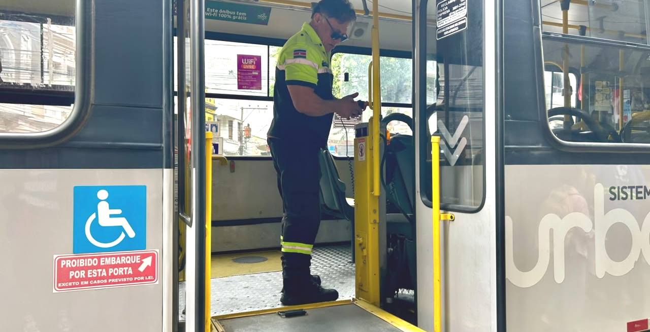 Portal de Not&iacute;cias PJF | SMU refor�a fiscaliza��o dos �nibus urbanos com foco na acessibilidade - SMU | 27/10/2026